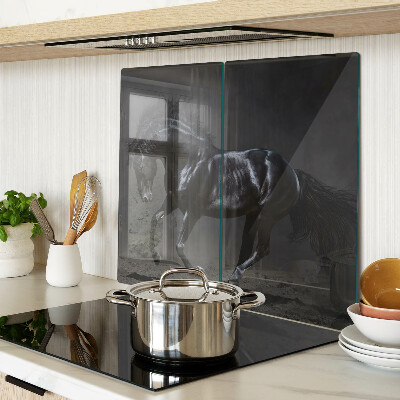 Glass chopping board Dark horse on the move