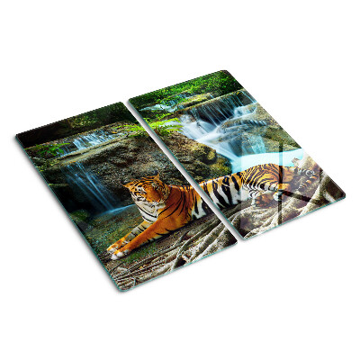 Glass kitchen board Tiger in its natural habitat