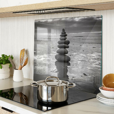 Glass kitchen board Beach stones in black and white