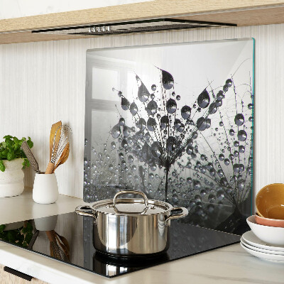 Glass chopping board Water drops on plants