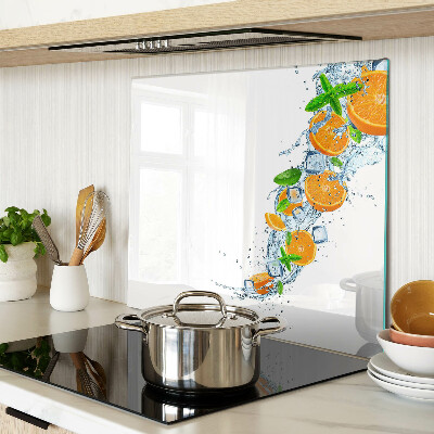 Glass chopping board Citrus in water