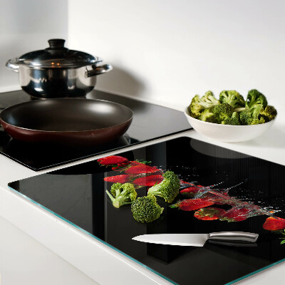 Glass chopping board Strawberries in water