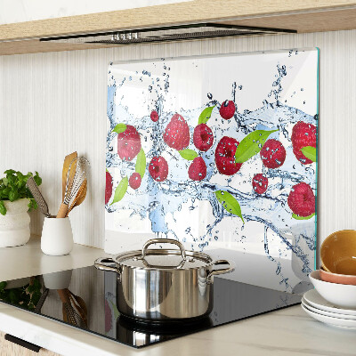 Glass chopping board Fruit in water