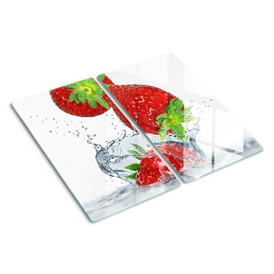Glass chopping board Strawberries in water