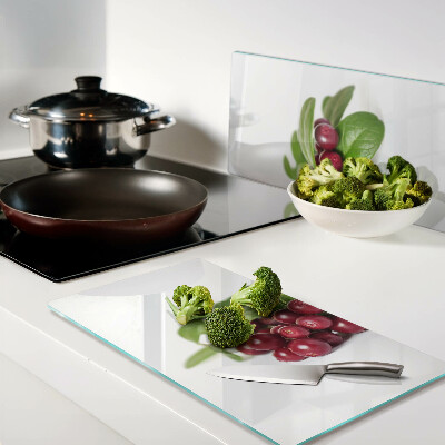 Glass kitchen board Cranberries with leaves