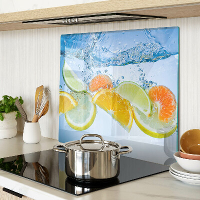 Glass chopping board Citrus in water