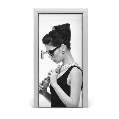 Door wallpaper A woman with glasses