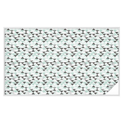 Privacy window film Triangular patterns