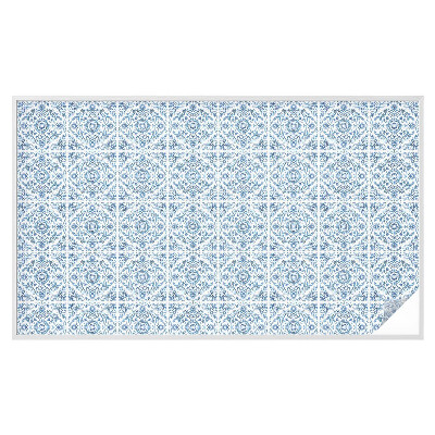 Patterned window film Floral ornament