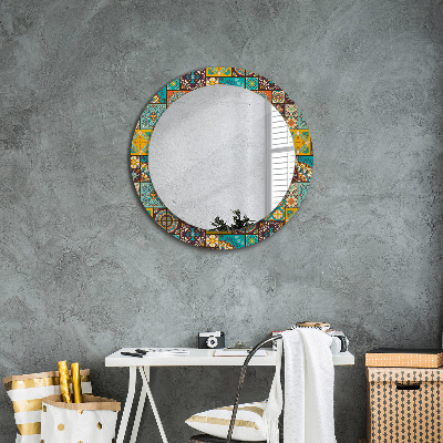 Round mirror print Arabic pattern