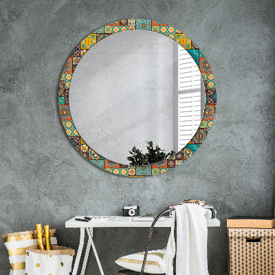 Round mirror print Arabic pattern