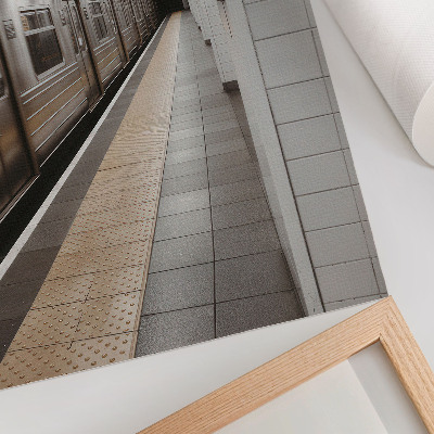 Poster Modern metro platform, dynamic architectural space