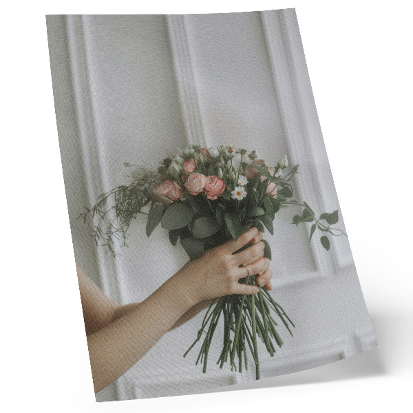 Art print A bouquet of roses against a white wall