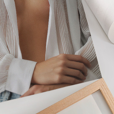 Poster A harmonious, sensual composition of delicate lines