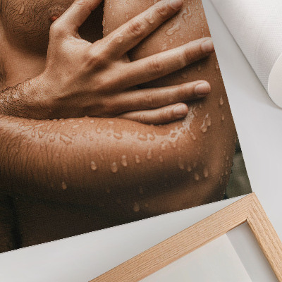 Poster Skin details, water drops, muscular silhouette