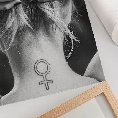 Art print black and white minimalist portrait symbolizing femininity