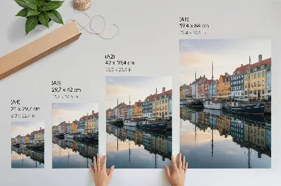 Poster colorful buildings reflected in water