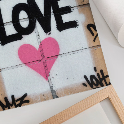 Premium wall art Graffiti text heart on concrete wall