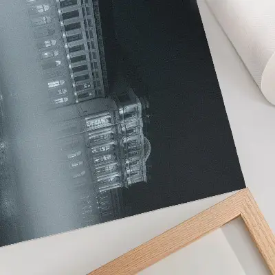 Photo canvas night city fog with a monumental building