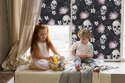 Fabric roller blind Skulls among flowers