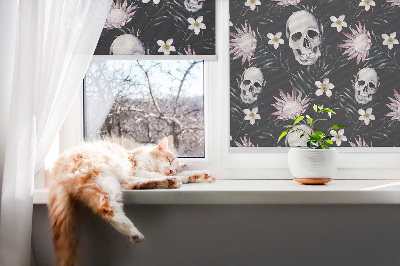 Fabric roller blind Skulls among flowers