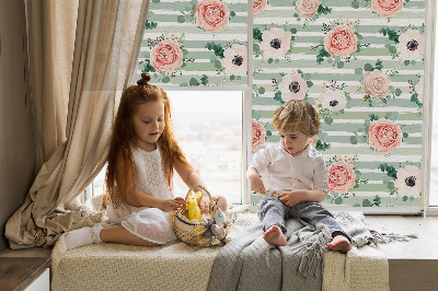 Modern roller blind Roses on green horizontal stripes