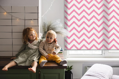 Roller blind for large window Horizontal pink zigzags