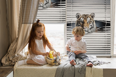 Roller blind for large window Tiger