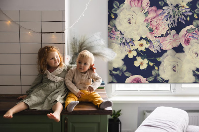 Fabric roller blind for window Roses