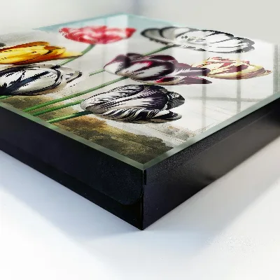 Wall mounted key box with retro tulips design