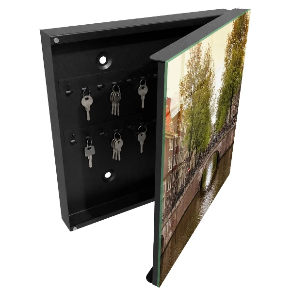 Key box for wall City canal