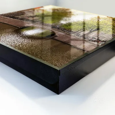 Key box for wall City canal