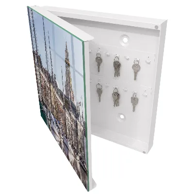 Wall mounted key box Sails on the water