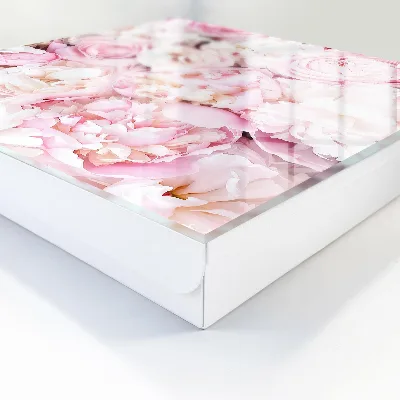 Key cabinet with a pastel flowers design