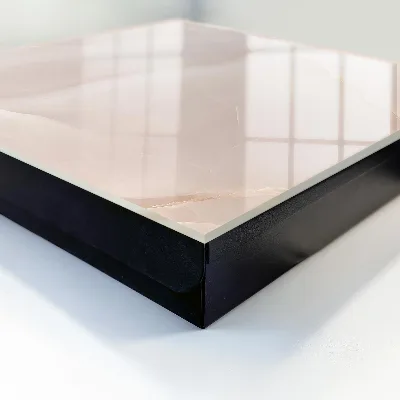 Wall mounted key box Elegant texture