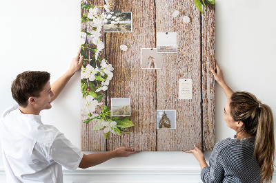 Cork board Daisies on wood