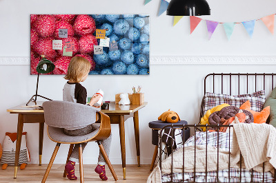 Magnetic kitchen board Berries and raspberries