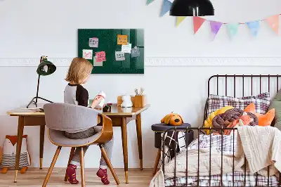 Magnetic dry erase board with leaf pattern