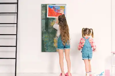 Magnetic writing board with decorative pattern