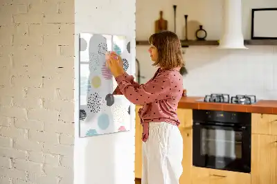 Magnetic writing board colorful circles design