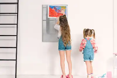 Magnetic erase board in light concrete