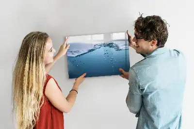 Magnetic marker board water detail