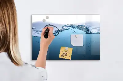 Magnetic marker board water detail