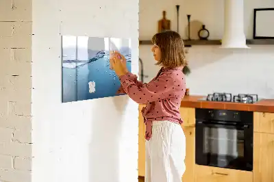 Magnetic marker board water detail