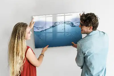 Magnetic marker board water detail
