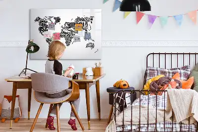 Magnetic marker board world map design