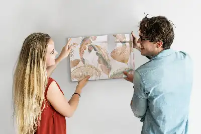 Magnetic marker board leaf pattern