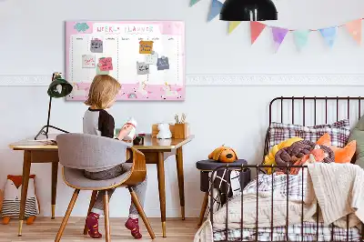 Magnetic weekly planner for children