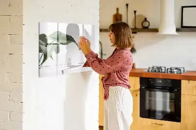 Magnetic marker board with abstract leaves design