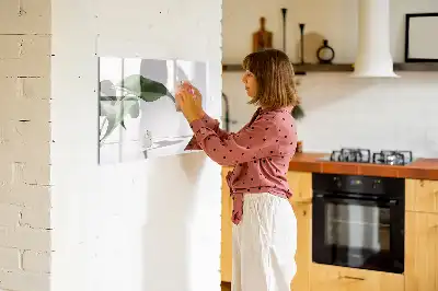 Magnetic marker board with abstract leaves design